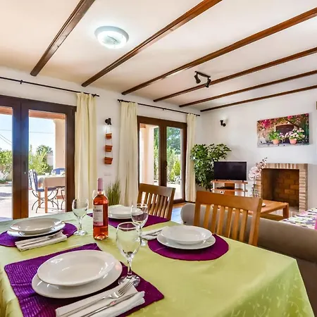 Guzman - Ismael Вилла