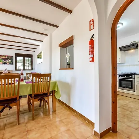 Guzman - Ismael Вилла